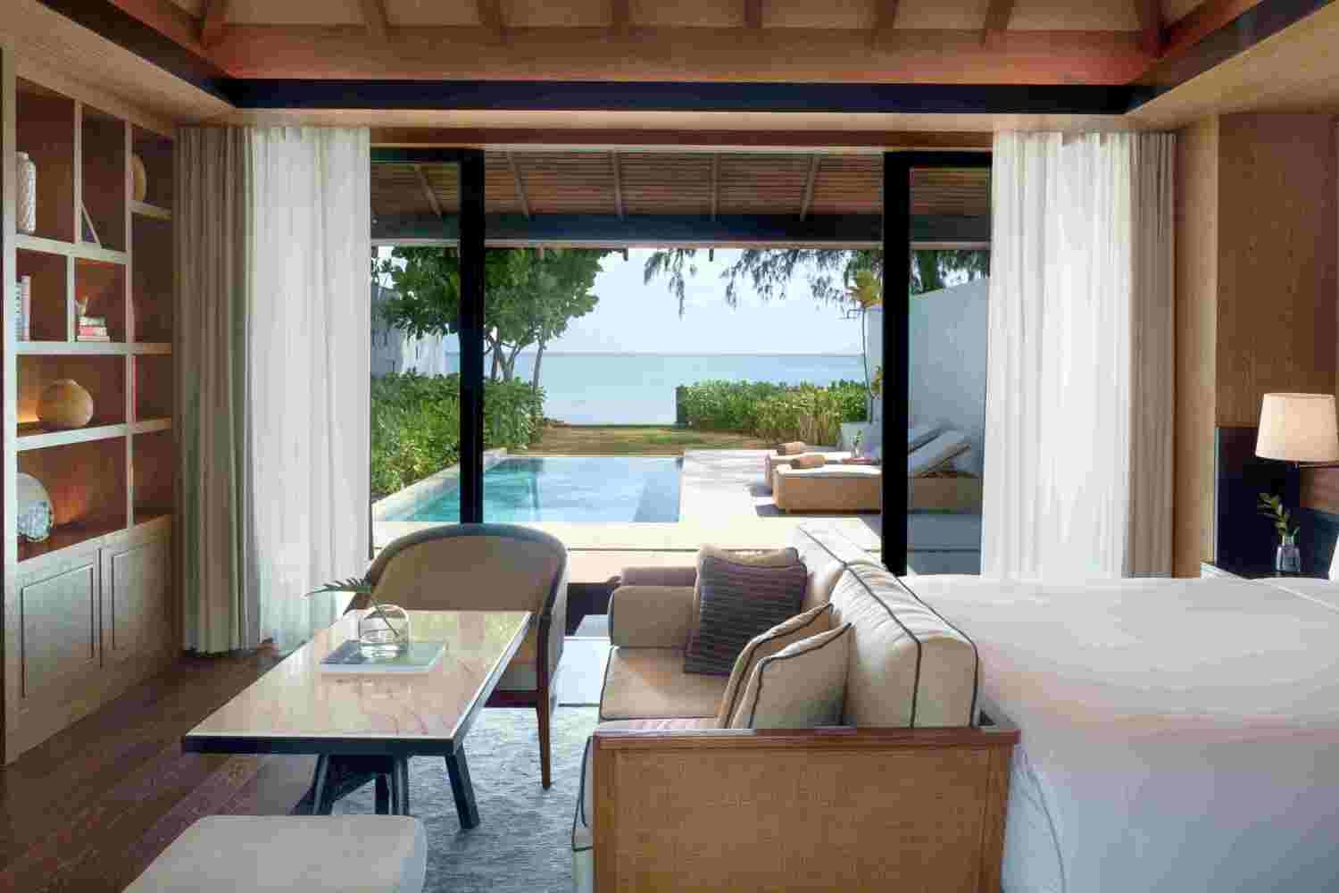 Kimpton_Kitalay_Samui_Ocean_Front_Pool_Villa_Bedro