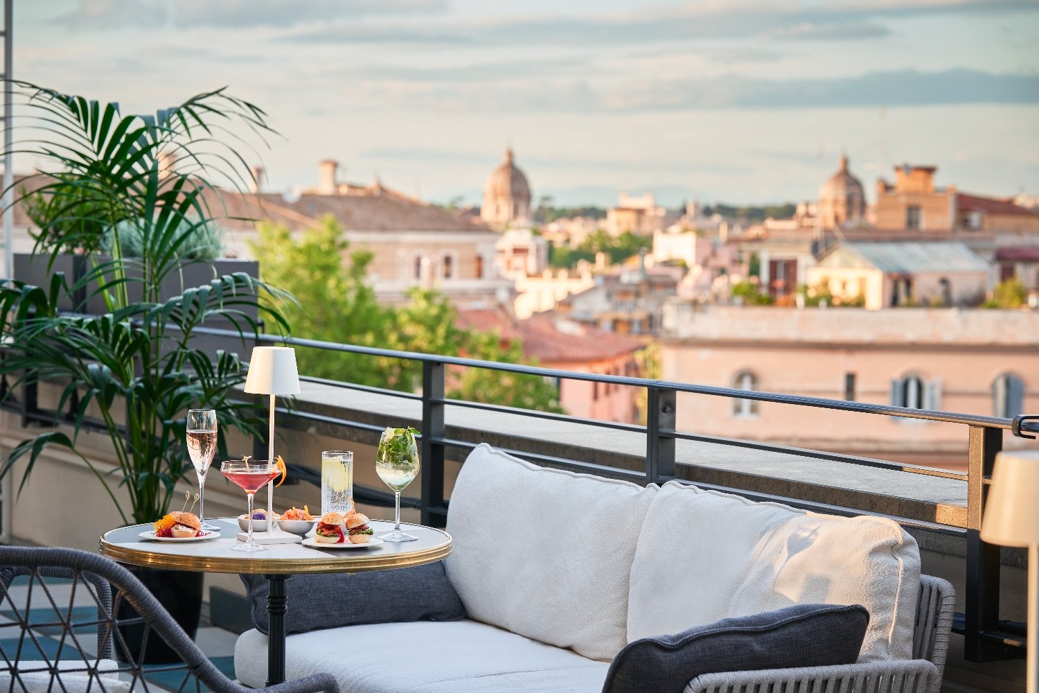 Top UNAHOTELS_Trastevere_Roma_Rooftop_Aperitivo_View
