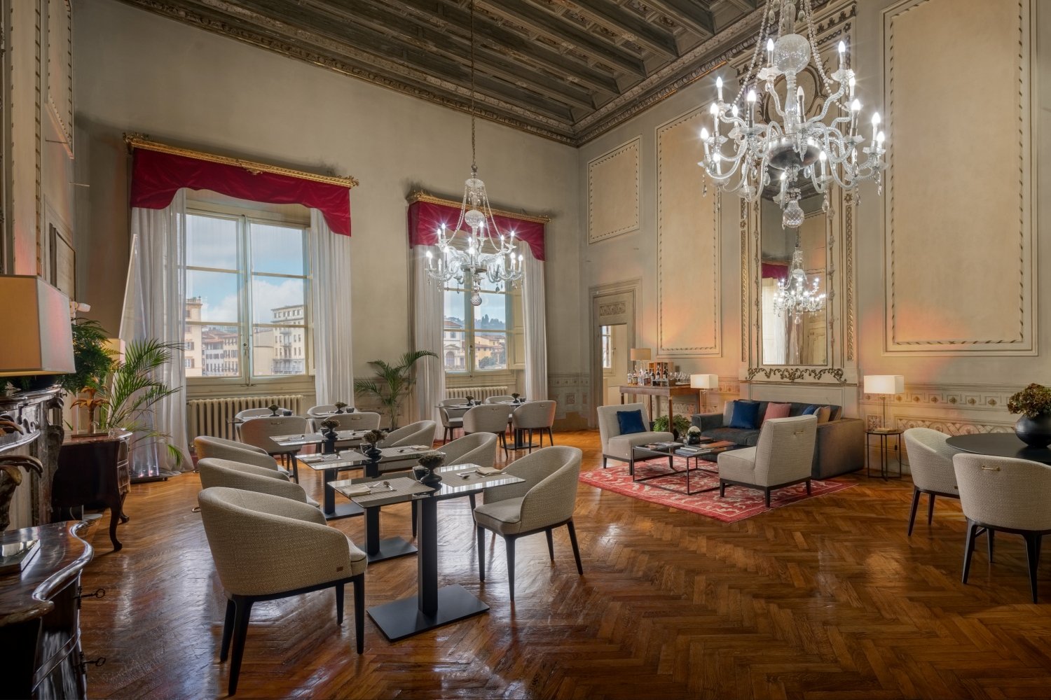 UE_LeoneBluSuites_Firenze_Salone-degli-specchi (1)