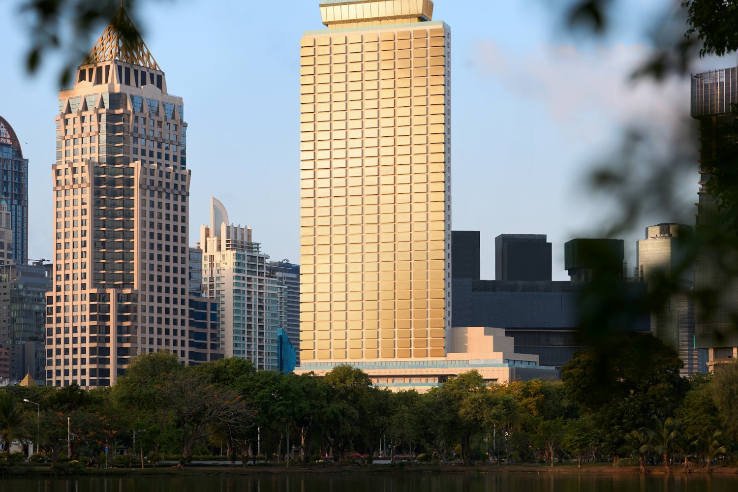 Image 1 Dusit Thani Bangkok (1).jpg
